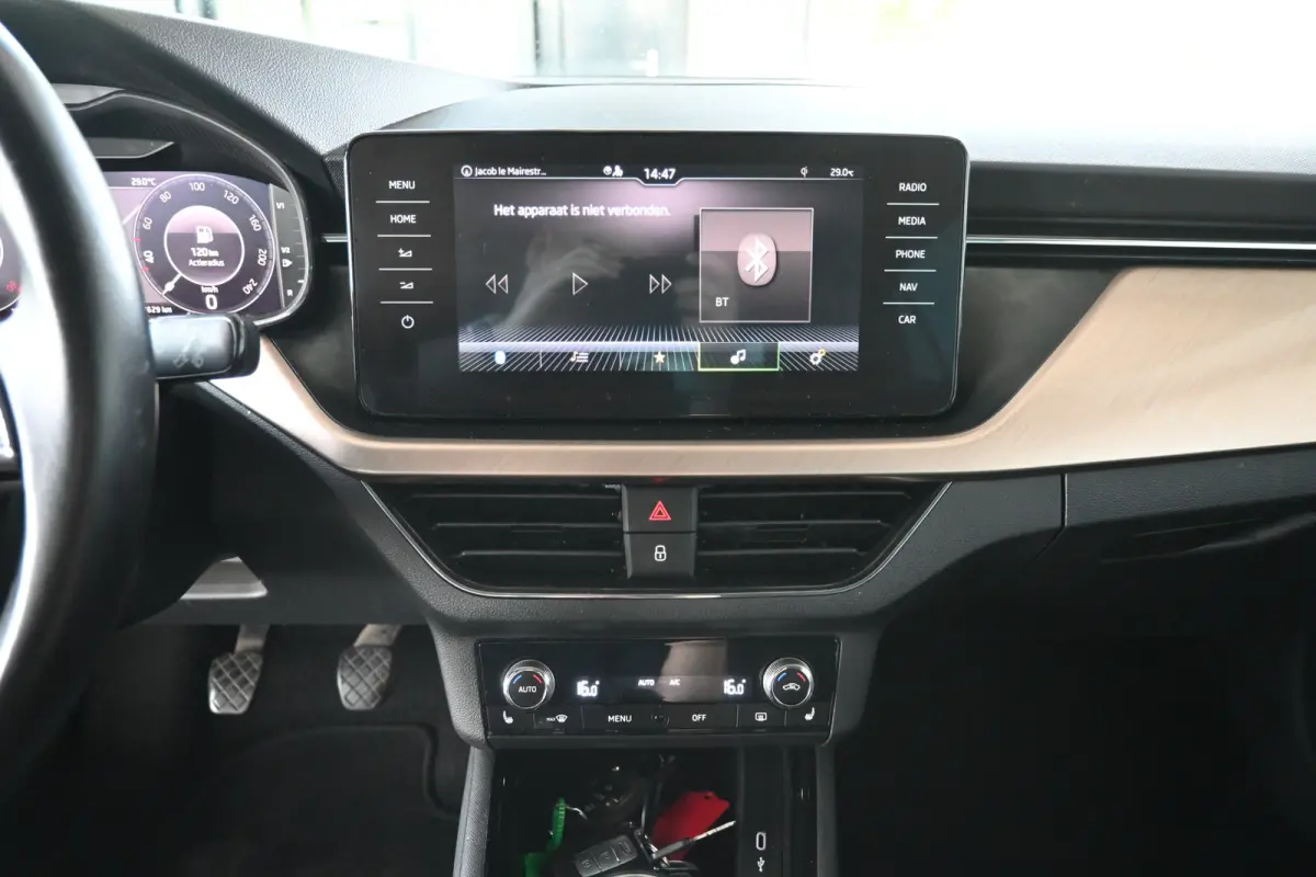 1.0 TSI Business Edition Clima Carplay Stoelverwarming Virtual Rijklaarprijs! Inruil Mogelijk!