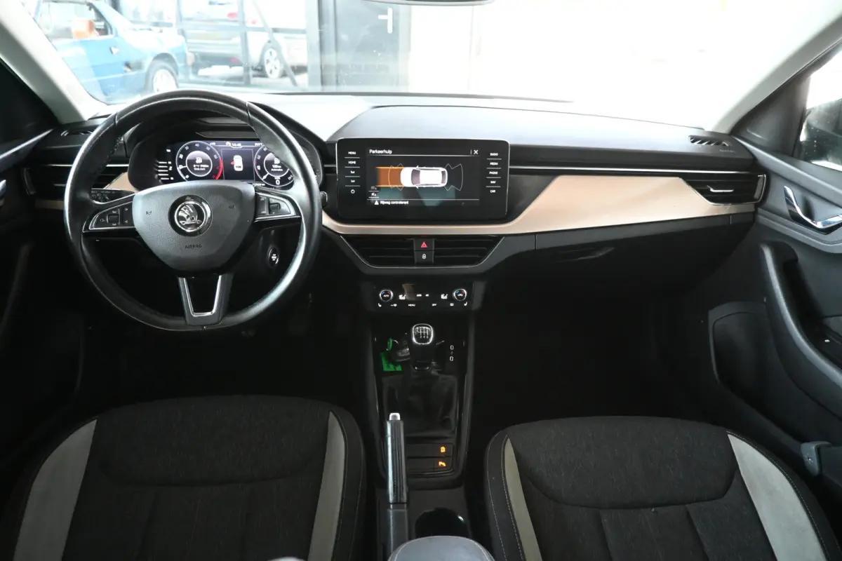 1.0 TSI Business Edition Clima Carplay Stoelverwarming Virtual Rijklaarprijs! Inruil Mogelijk!