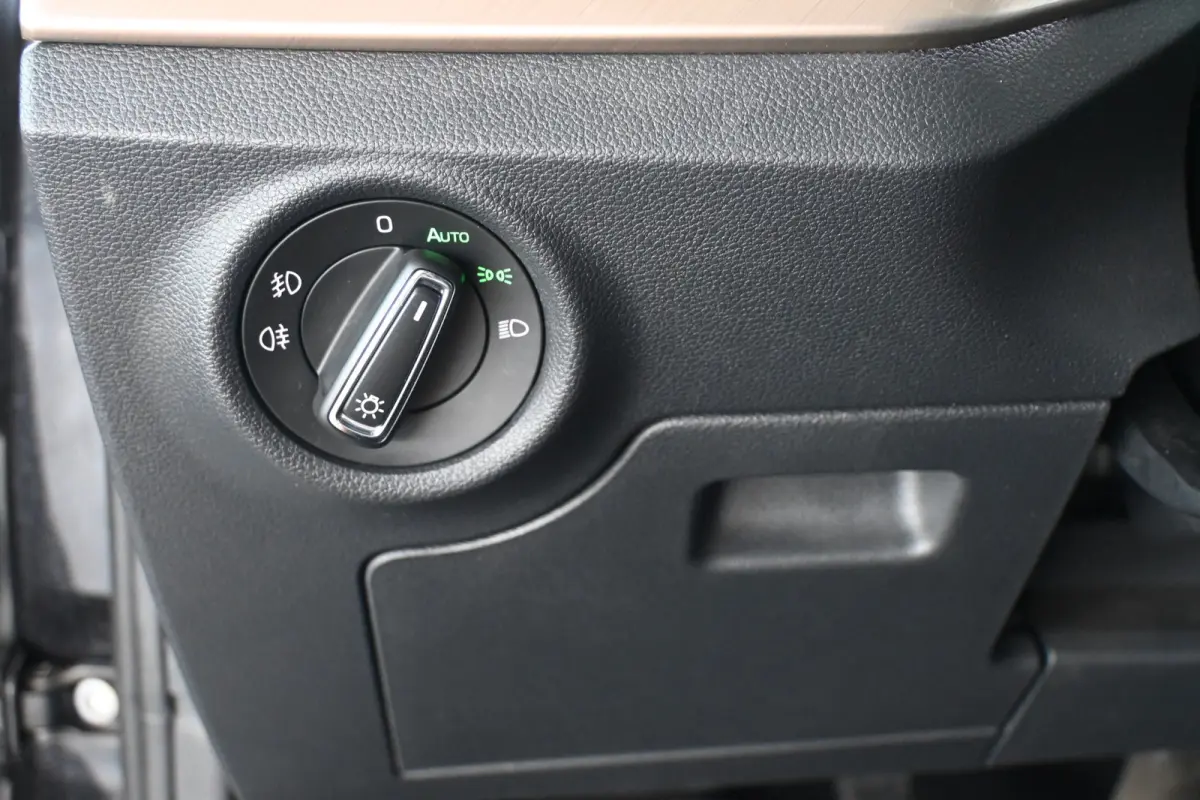 1.0 TSI Business Edition Clima Carplay Stoelverwarming Virtual Rijklaarprijs! Inruil Mogelijk!
