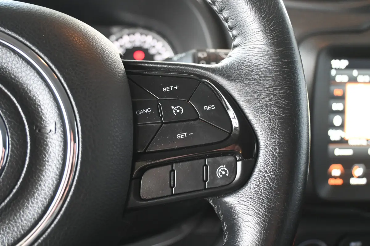 1.0T Freedom Airco Navigatie Cruise Control Rijklaarprijs! Inruil Mogelijk!