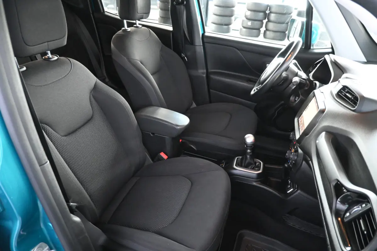 1.0T Freedom Airco Navigatie Cruise Control Rijklaarprijs! Inruil Mogelijk!