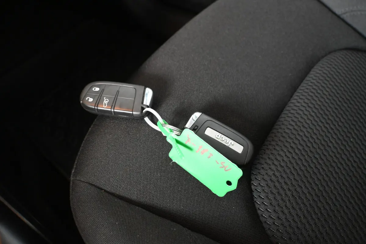 1.0T Freedom Airco Navigatie Cruise Control Rijklaarprijs! Inruil Mogelijk!