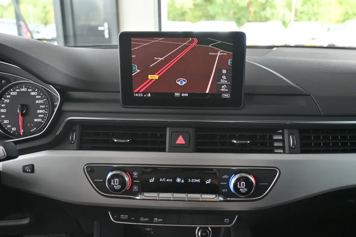 40 TFSI Automaat Sport S-line Edition Clima Navigatie LED Cruise Control Rijklaaprijs! Inruil Mogelijk!