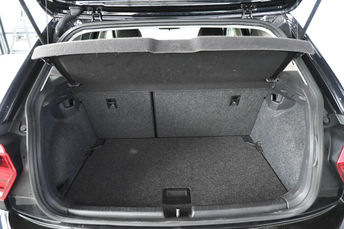 1.0 TSI R-Line Edition Airco Carplay Cruise Control Rijklaarprijs! Inruil Mogelijk!