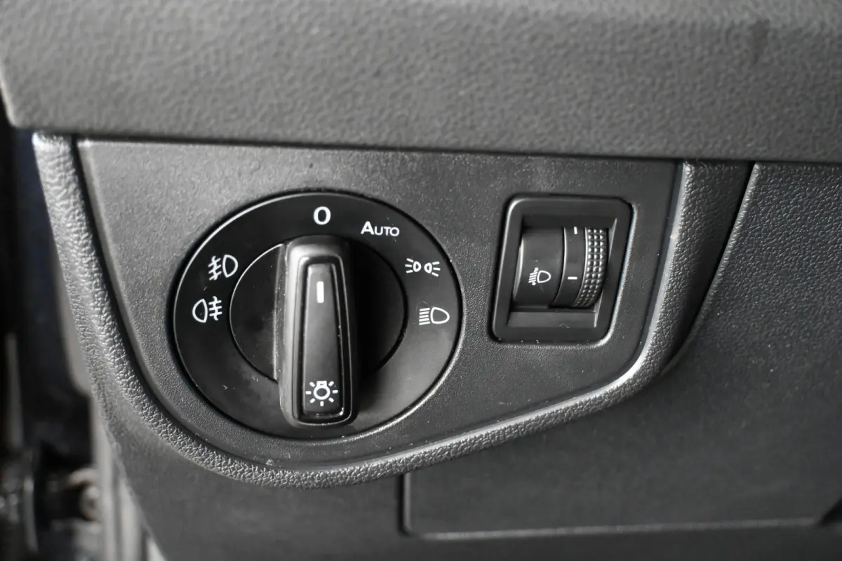 1.0 TSI R-Line Edition Airco Carplay Cruise Control Rijklaarprijs! Inruil Mogelijk!