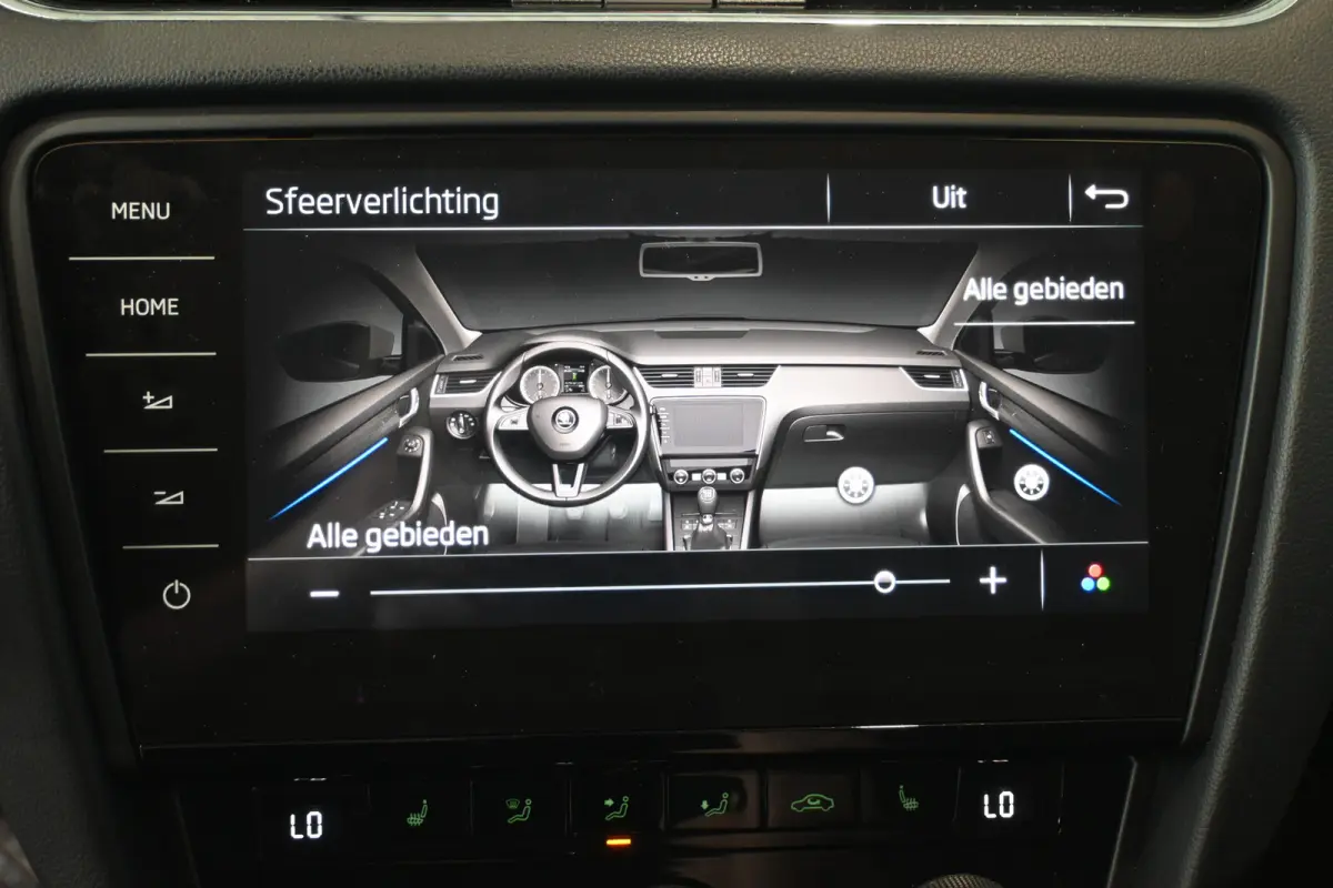 1.0 TSI Greentech Style Business Automaat Navigatie Carplay Stoelverwarming Inruil Mogelijk!