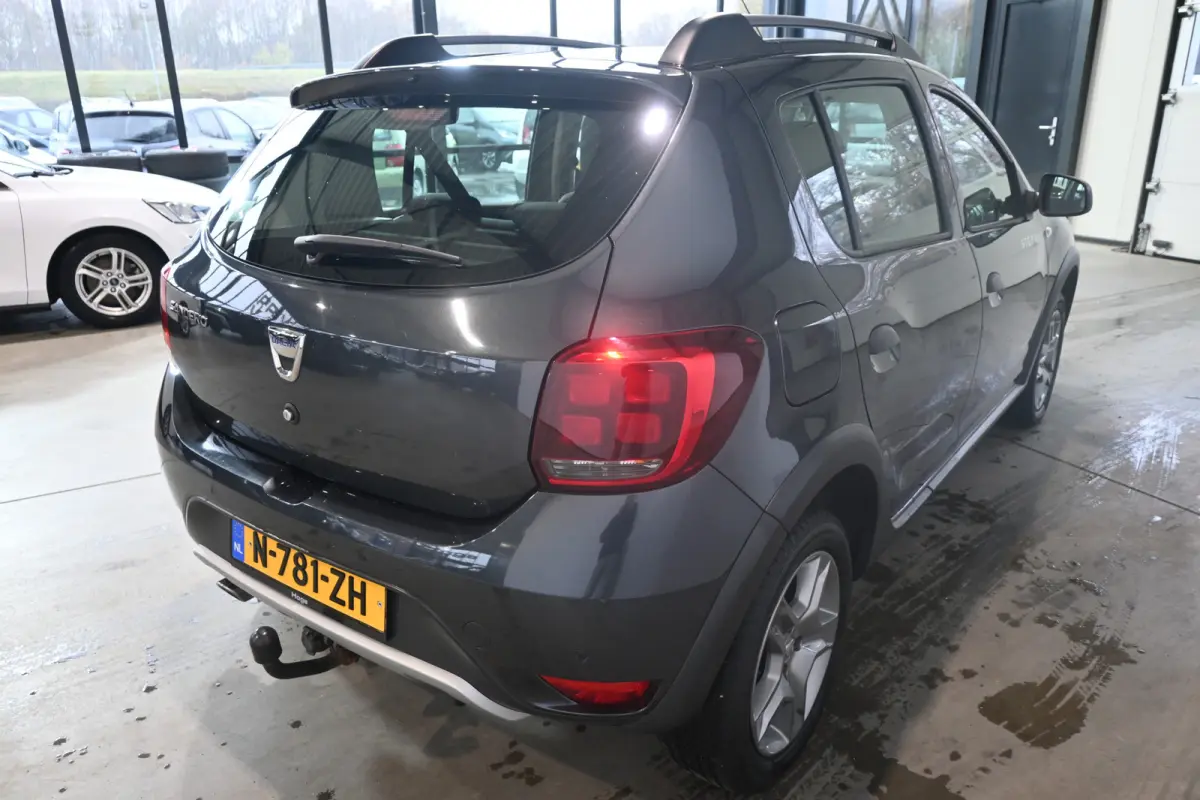 0.9 TCe Tech Road Airco Navigatie Trekhaak Goed Onderhouden! Inruil Mogelijk!