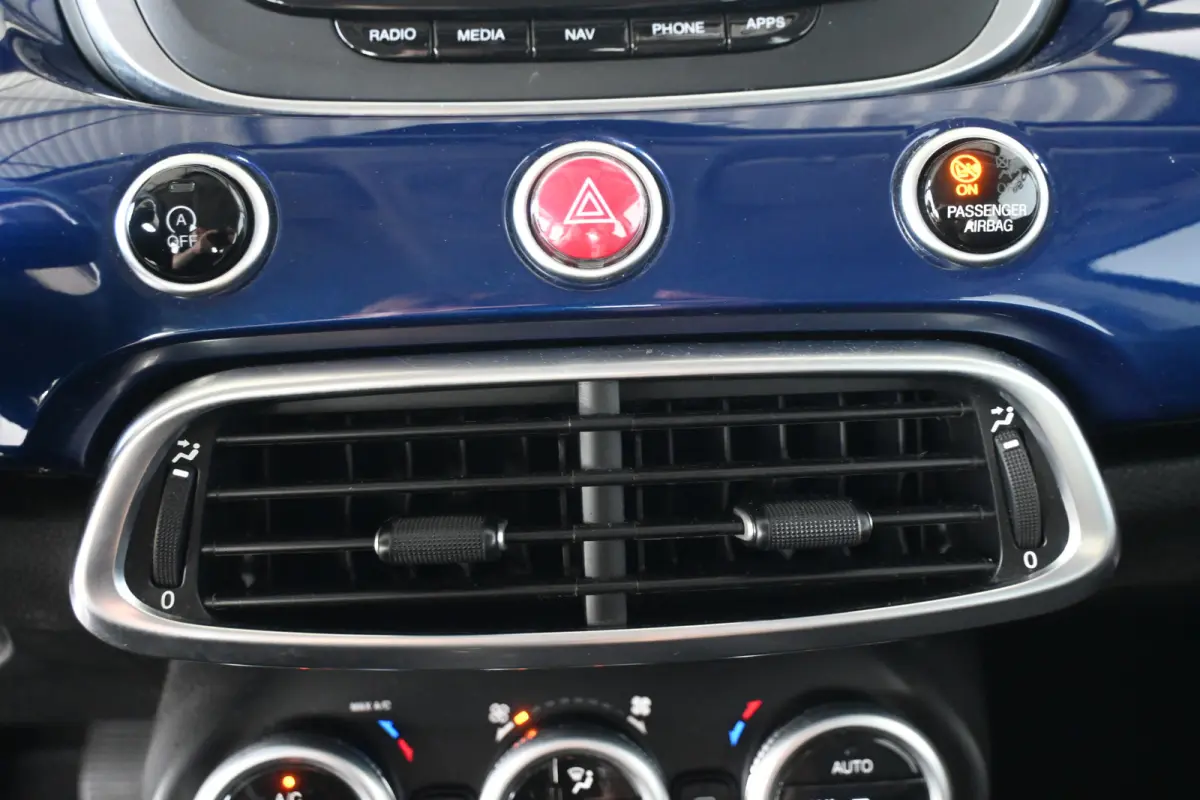 1.6 PopStar Clima Cruise control Navigatie Trekhaak 100% Onderhouden Inruil Mogelijk!