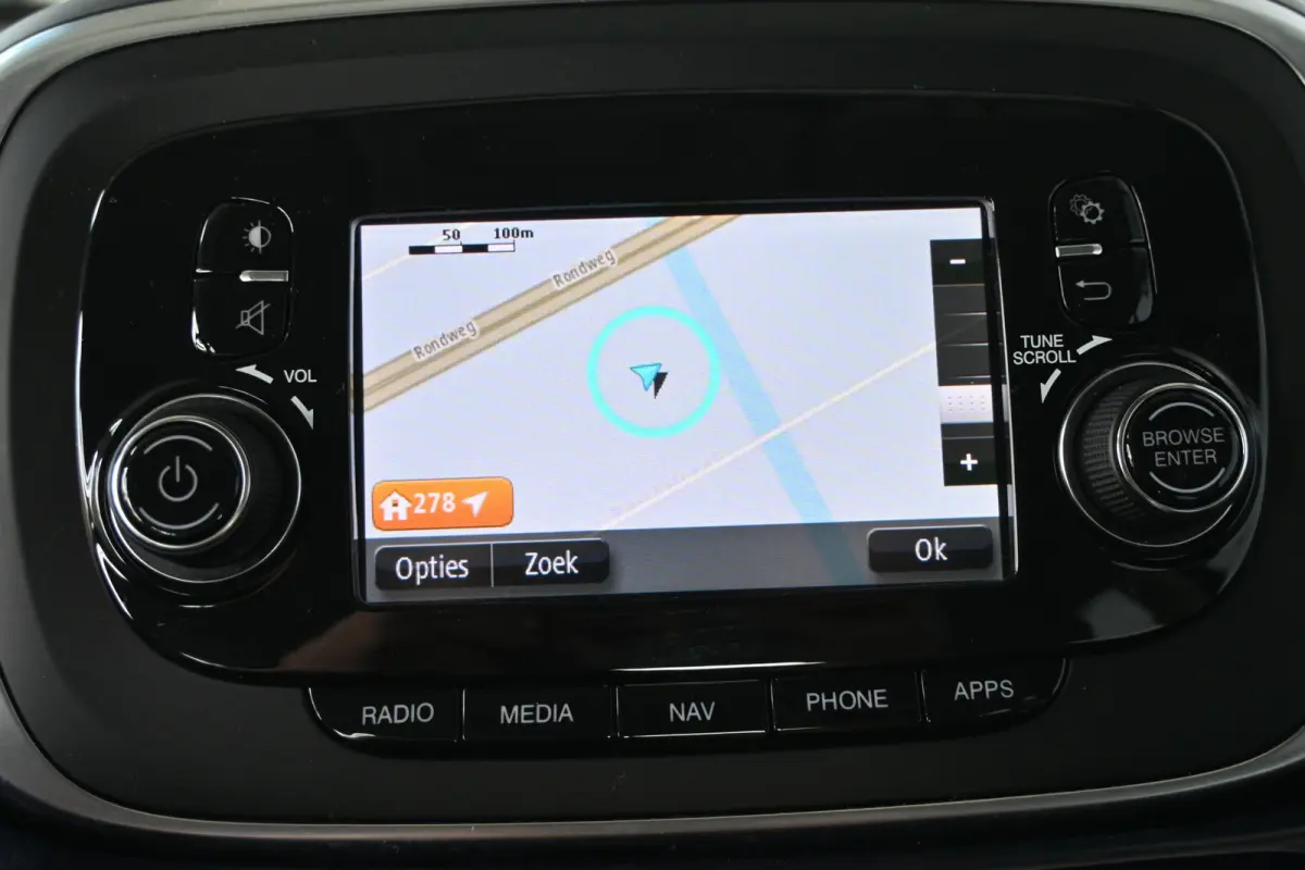 1.6 PopStar Clima Cruise control Navigatie Trekhaak 100% Onderhouden Inruil Mogelijk!