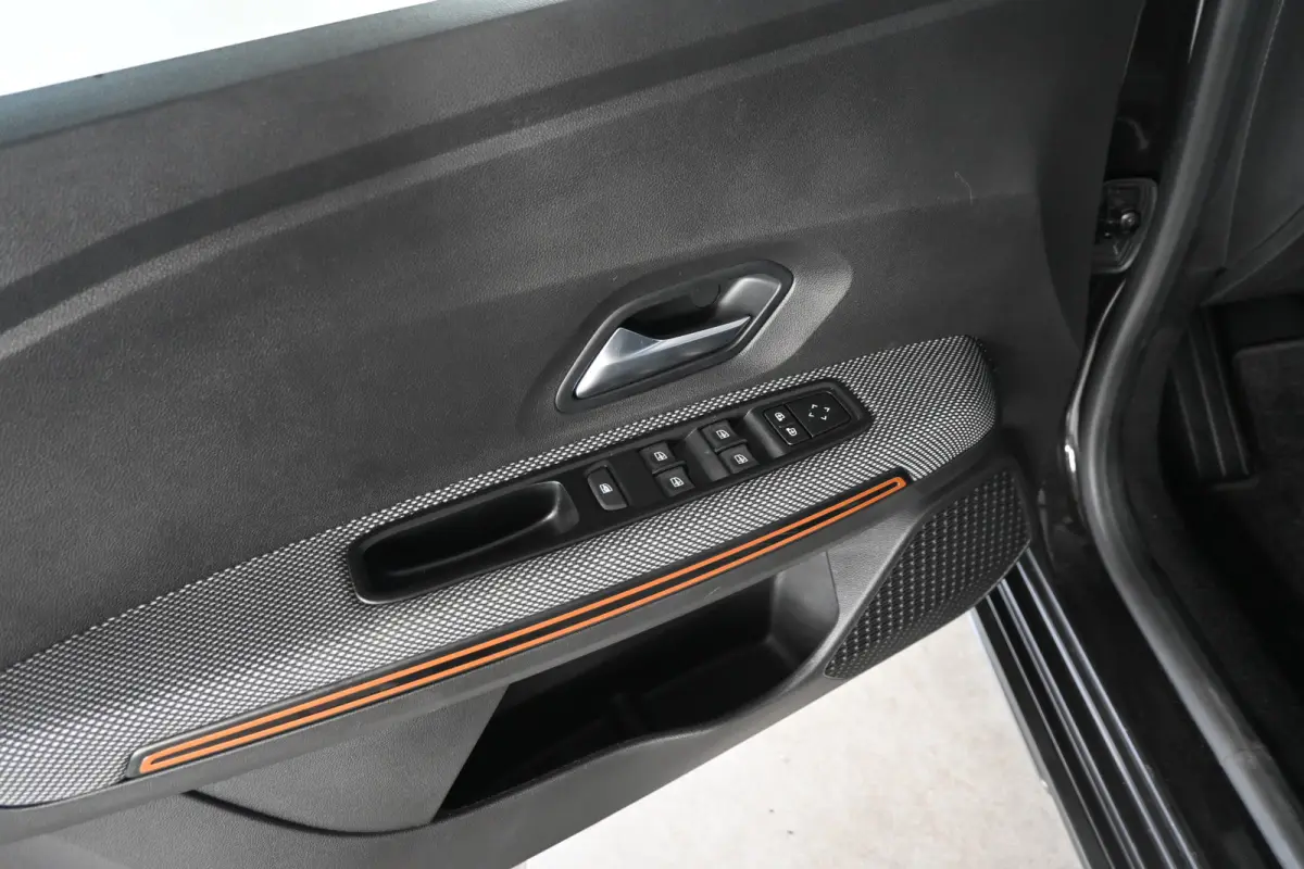 1.0 TCe 90 Comfort Automaat Airco Cruise Pdc Navigatie 1e Eigenaar Inruil Mogelijk!