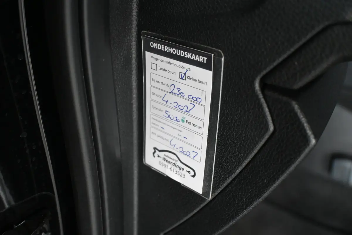 218i Automaat Centennial Executive Navigatie LED Rijklaarprijs! Inruil Mogelijk!