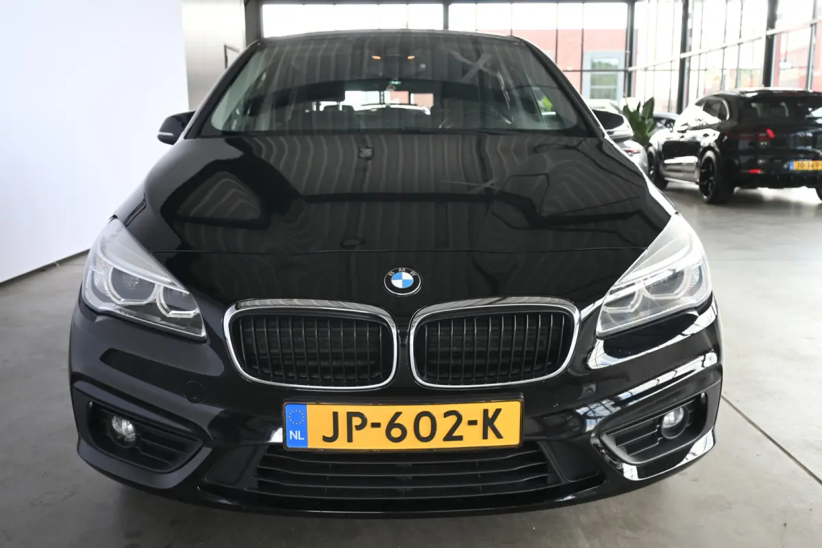 218i Automaat Centennial Executive Navigatie LED Rijklaarprijs! Inruil Mogelijk!