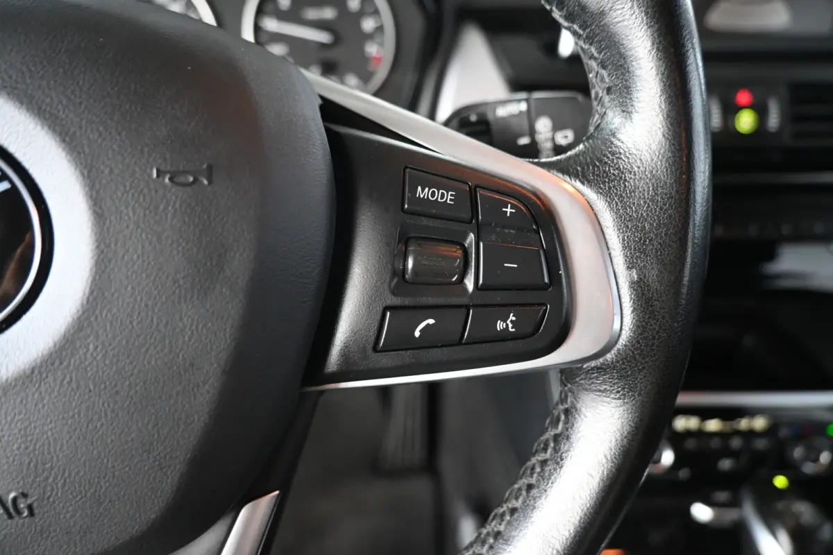 218i Automaat Centennial Executive Navigatie LED Rijklaarprijs! Inruil Mogelijk!