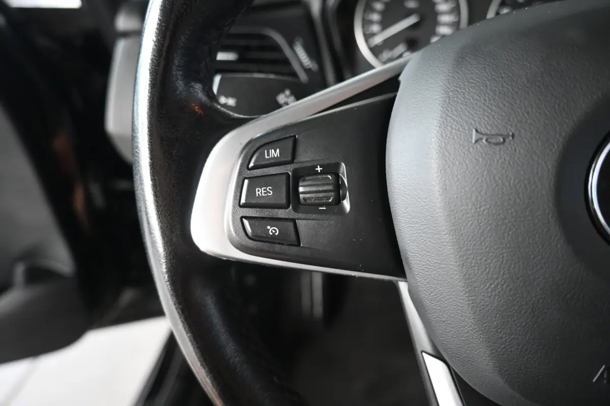 218i Automaat Centennial Executive Navigatie LED Rijklaarprijs! Inruil Mogelijk!