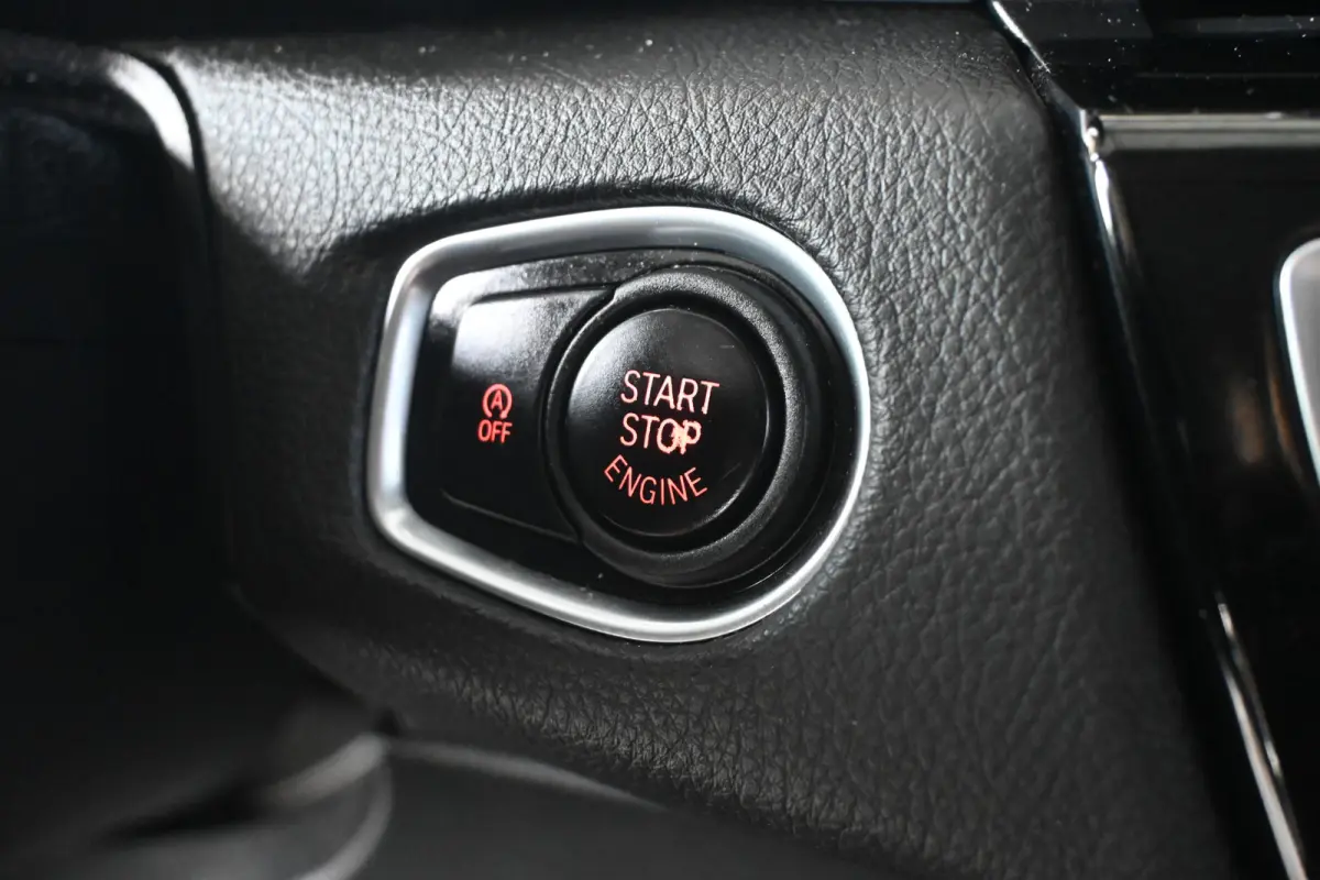 218i Automaat Centennial Executive Navigatie LED Rijklaarprijs! Inruil Mogelijk!