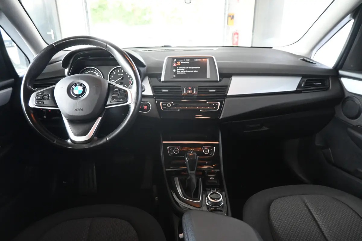 218i Automaat Centennial Executive Navigatie LED Rijklaarprijs! Inruil Mogelijk!