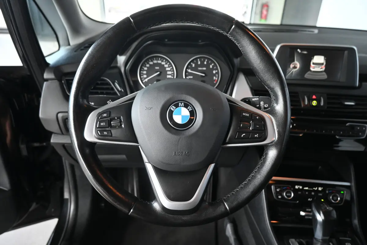 218i Automaat Centennial Executive Navigatie LED Rijklaarprijs! Inruil Mogelijk!