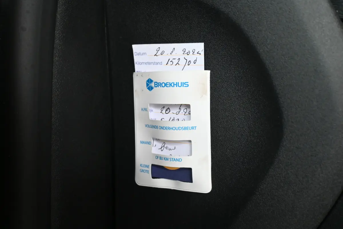 2.0 T2 Momentum Nap Clima Cruise control Trekhaak Navigatie Stoelverwarming Goed onderhouden! Inruil Mogelijk!