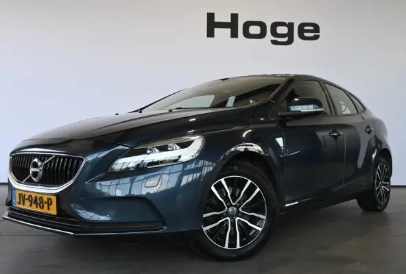 2.0 T2 Momentum Nap Clima Cruise control Trekhaak Navigatie Stoelverwarming Goed onderhouden! Inruil Mogelijk!