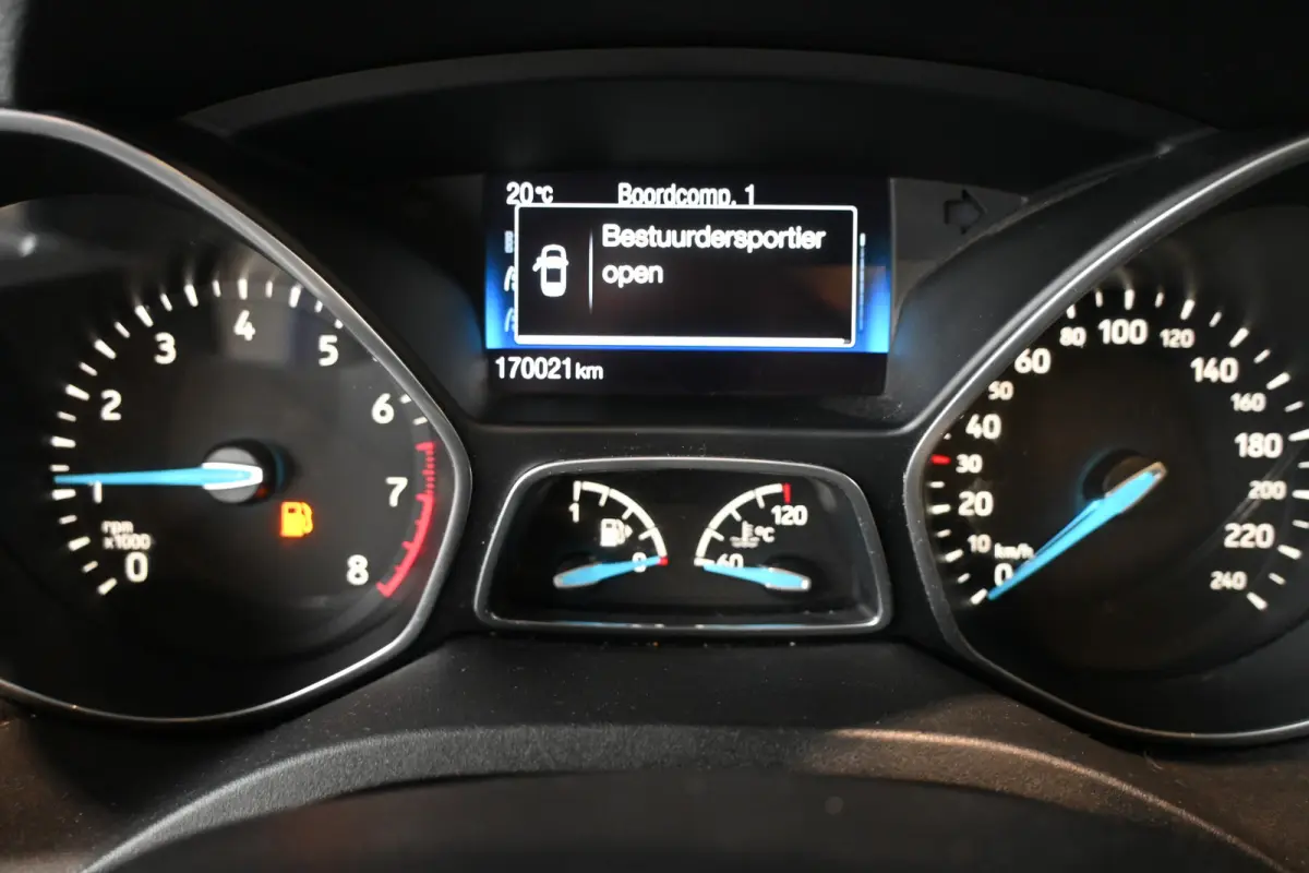 1.0 Titanium Nap! Clima PDC Cruise Navigatie CarPlay 1e Eigenaar! Inruil Mogelijk!