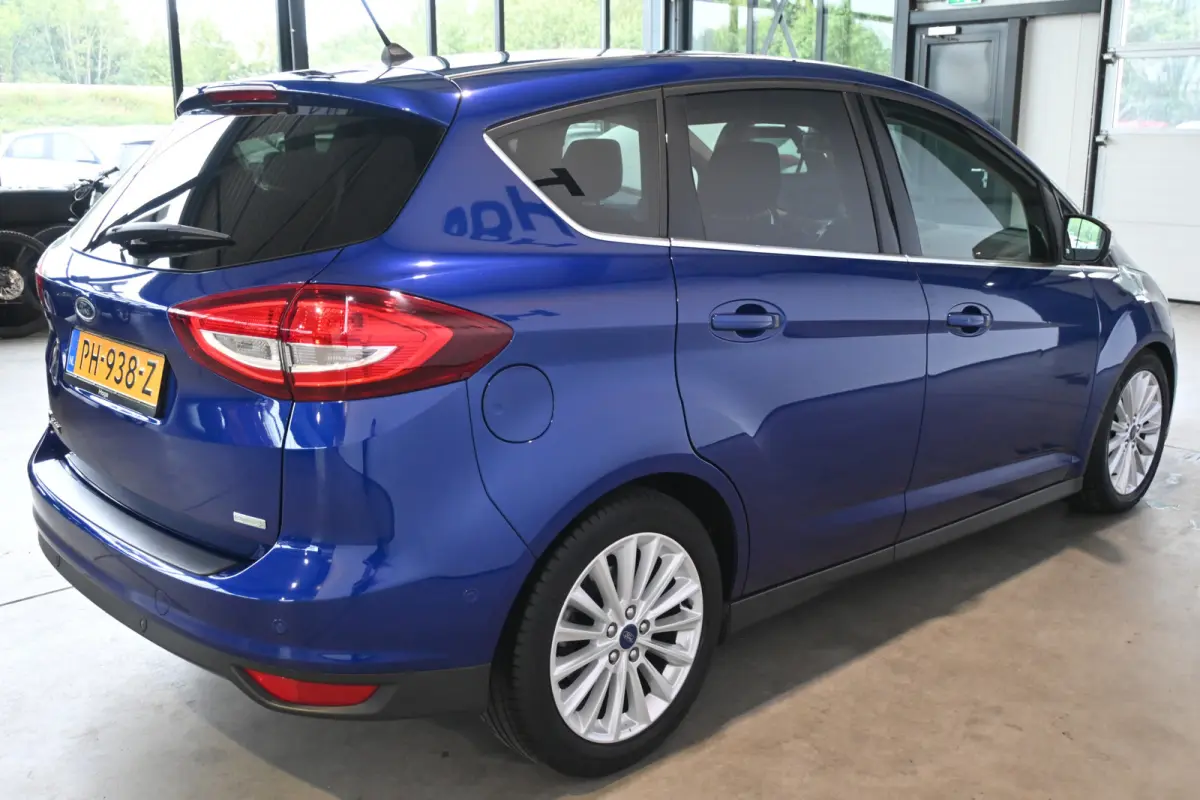 1.0 Titanium Nap! Clima PDC Cruise Navigatie CarPlay 1e Eigenaar! Inruil Mogelijk!
