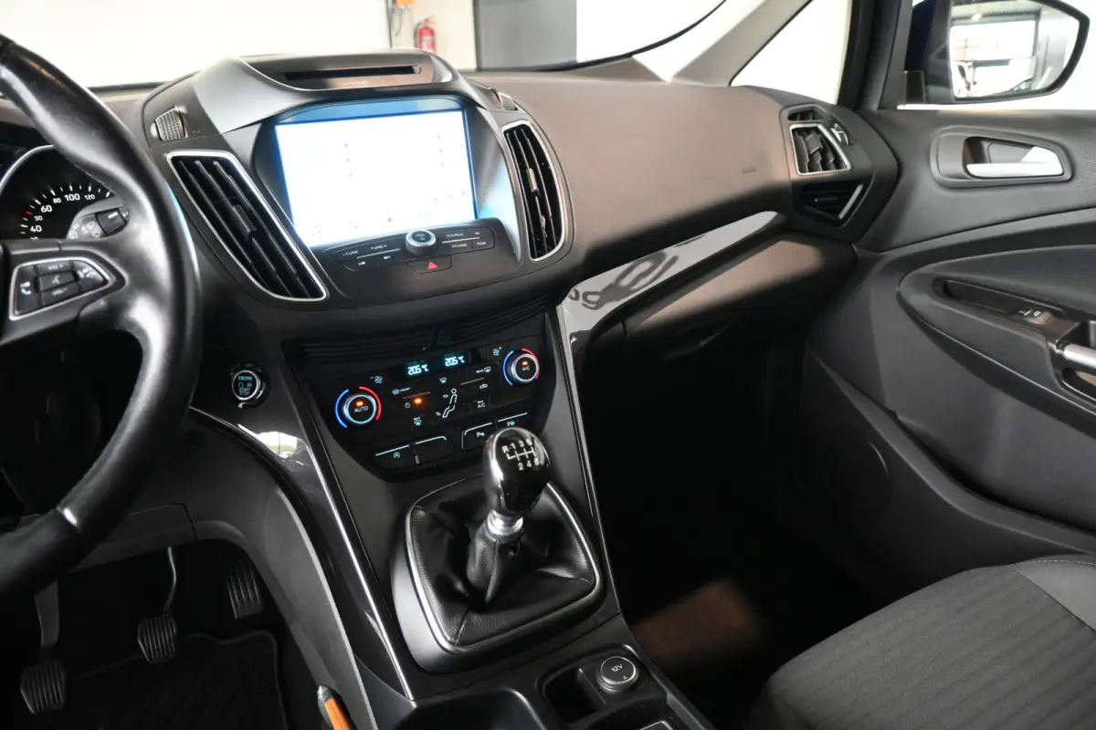 1.0 Titanium Nap! Clima PDC Cruise Navigatie CarPlay 1e Eigenaar! Inruil Mogelijk!