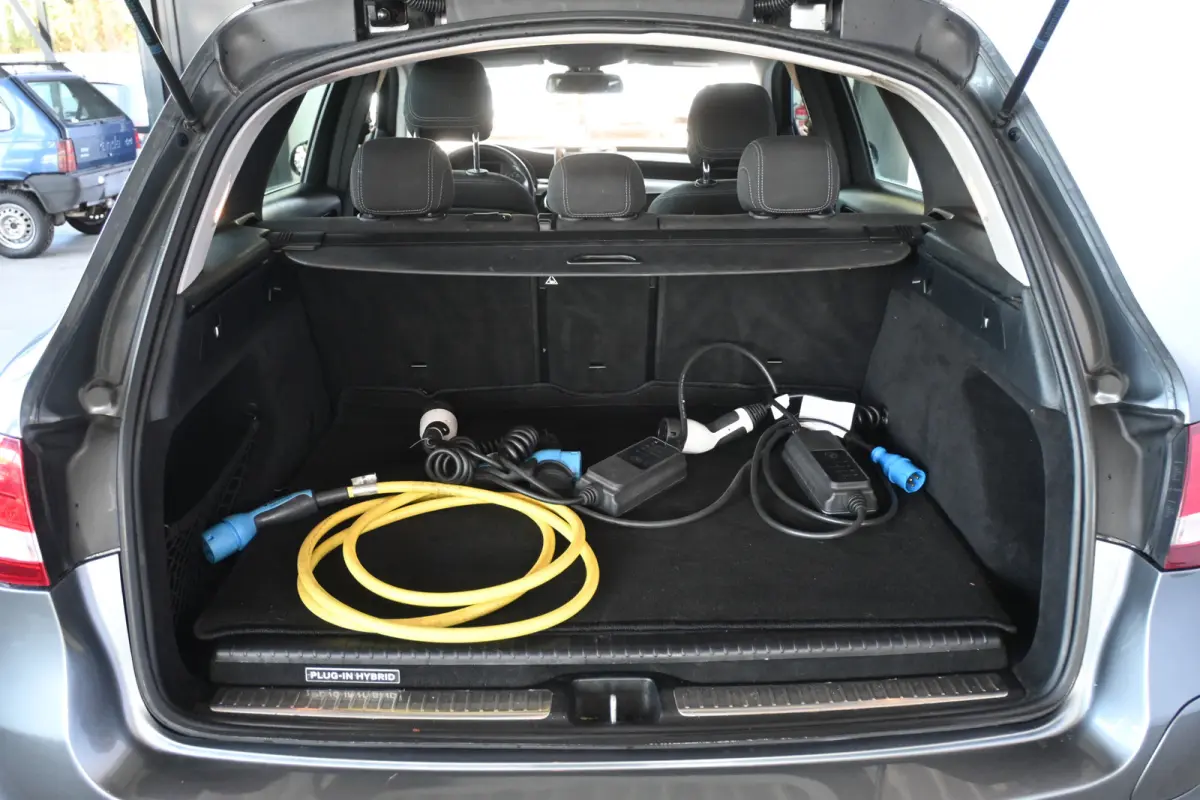 350e 4MATIC Business Solution Automaat Navigatie Stoelverwarming Trekhaak Rijklaaprijs! Inruil Mogelijk!