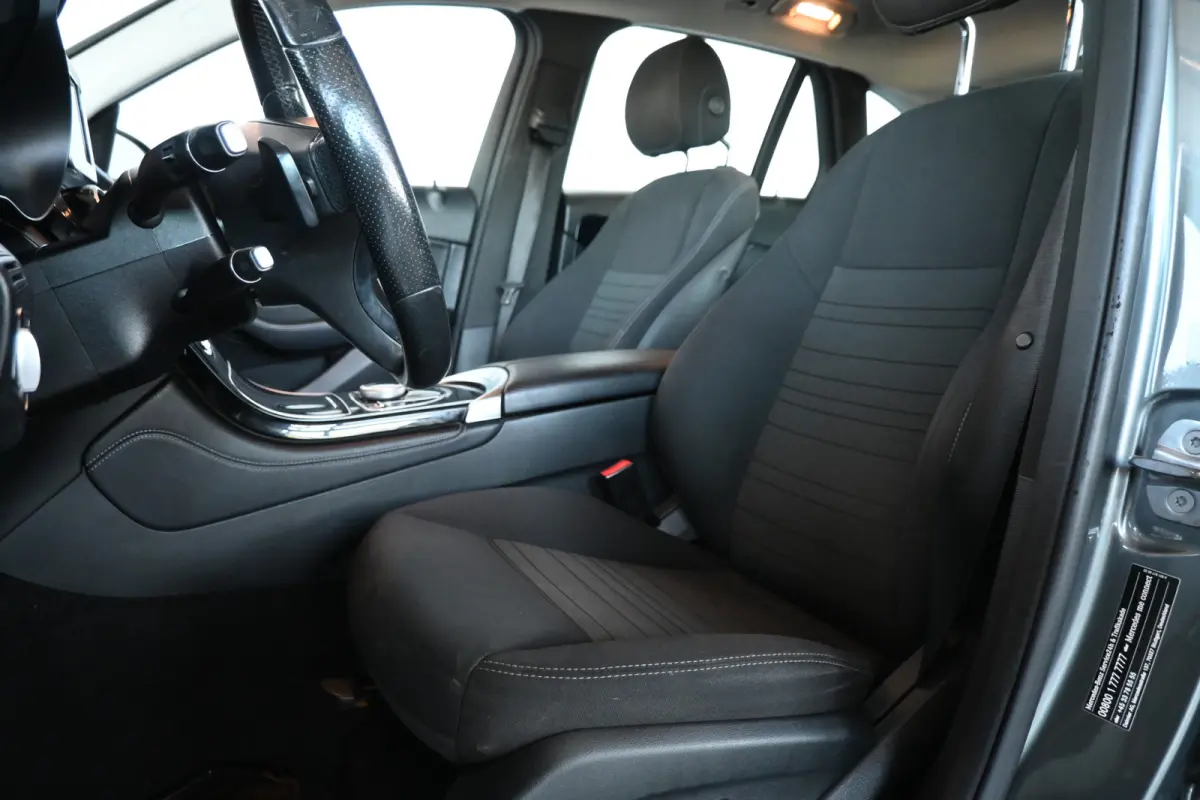 350e 4MATIC Business Solution Automaat Navigatie Stoelverwarming Trekhaak Rijklaaprijs! Inruil Mogelijk!