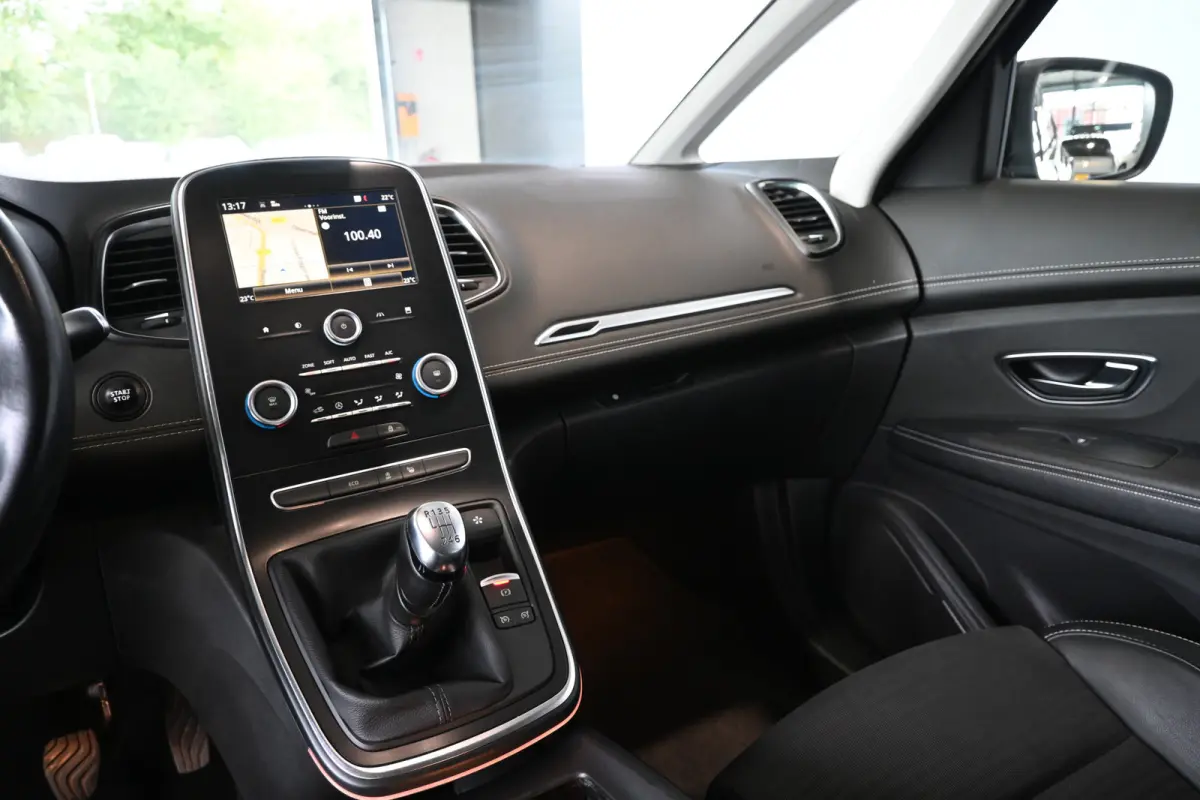 1.2 TCe Intens Clima Navigatie Cruise Control LED Rijklaarprijs! Inruil Mogelijk!