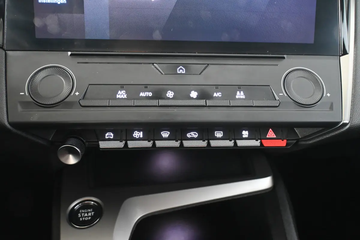 1.5 BlueHDi Active Pack Business Clima Virtual Carplay Trekhaak Rijklaarprijs! Inruil Mogelijk!