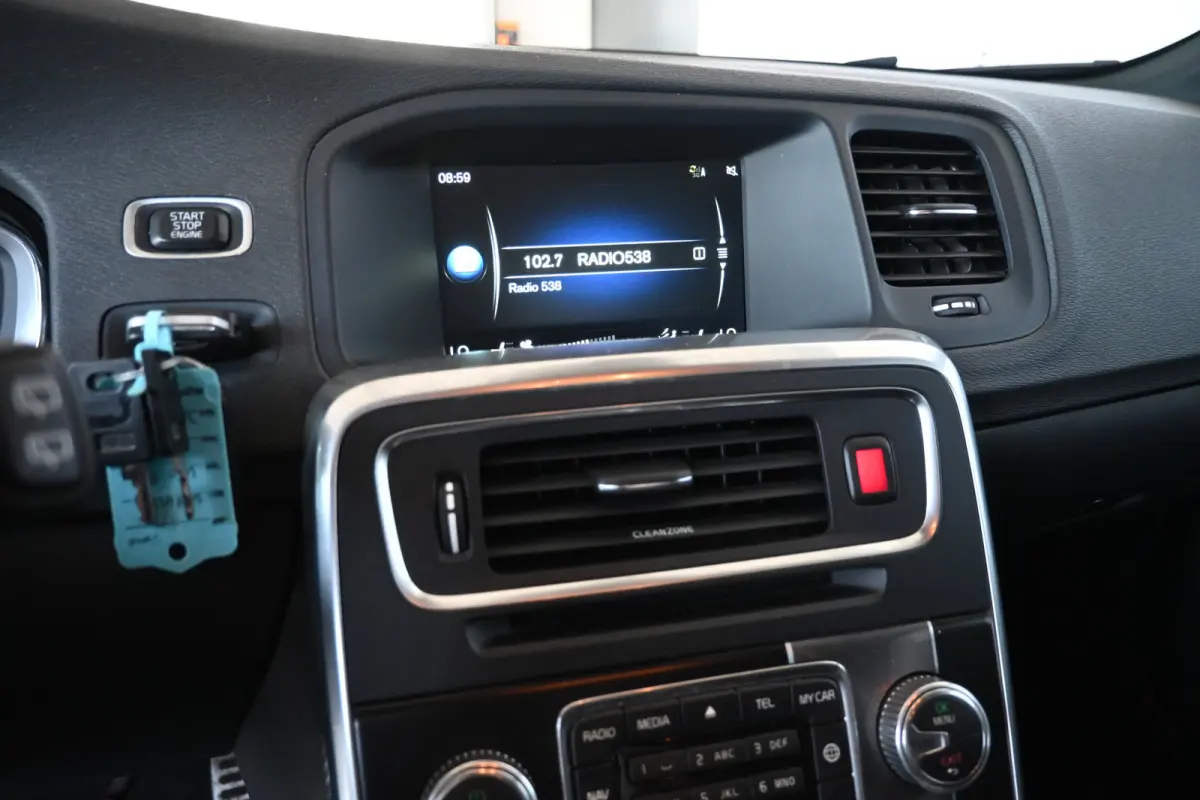 2.0 D3 Nordic R-Design Automaat Clima Trekhaak Navigatie Cruise control Inruil Mogelijk!