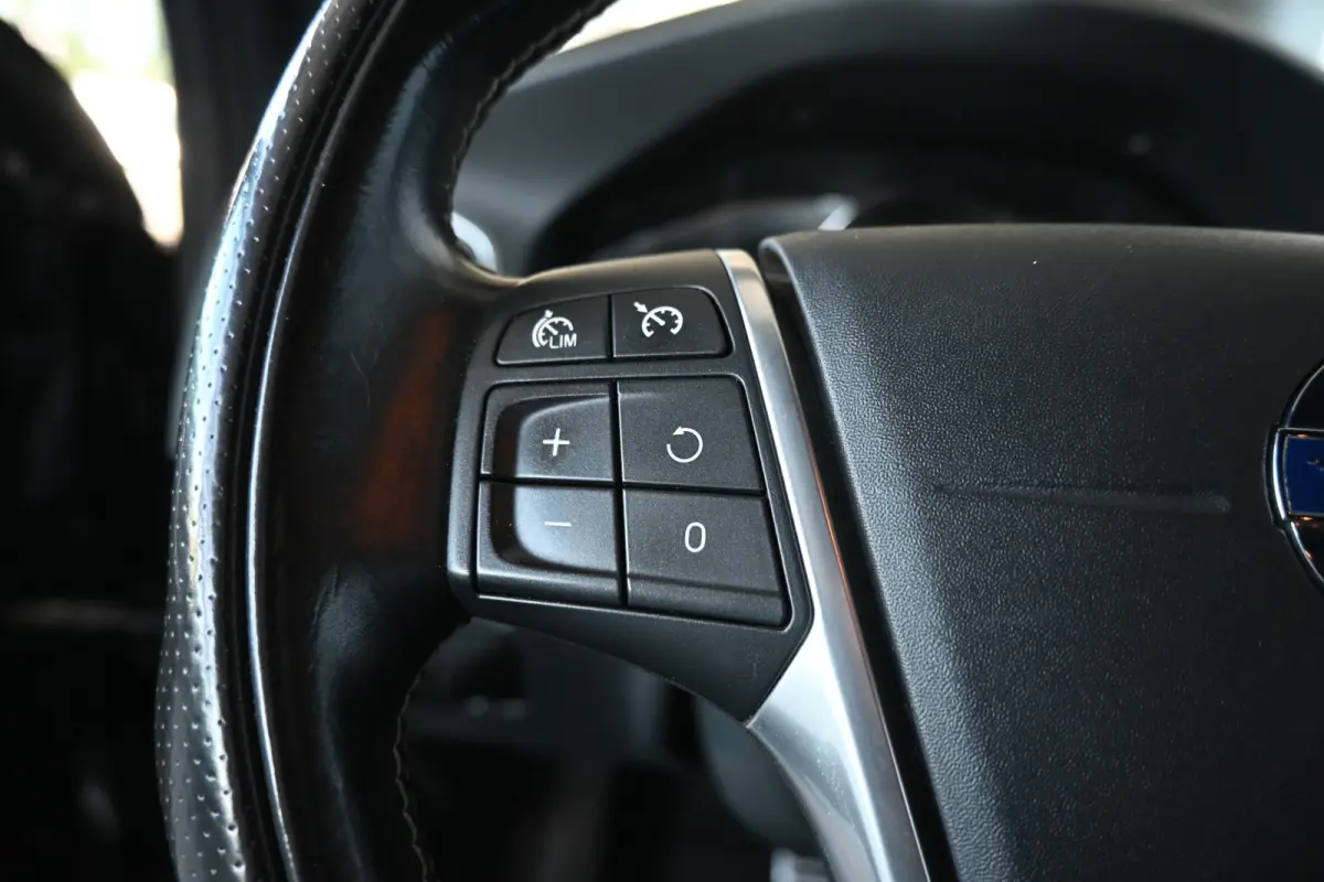 2.0 D3 Nordic R-Design Automaat Clima Trekhaak Navigatie Cruise control Inruil Mogelijk!