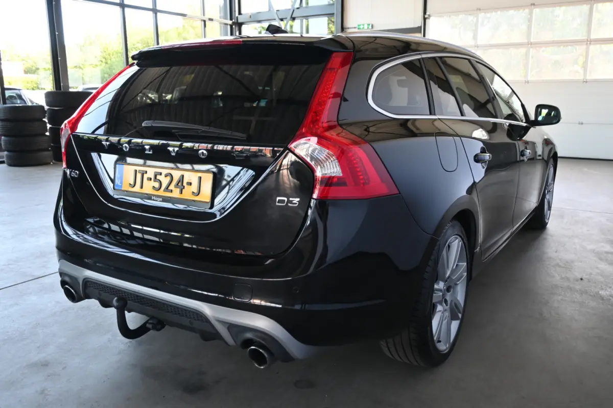 2.0 D3 Nordic R-Design Automaat Clima Trekhaak Navigatie Cruise control Inruil Mogelijk!