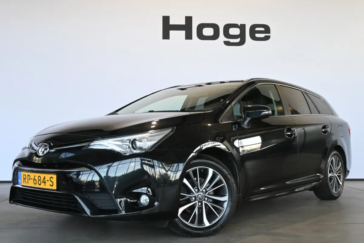1.8 VVT-i SkyView Limited Clima Navigatie Cruise Panoramadak Lane Assist Camera 100% Dealer Onderhouden! Inruil Mogelijk!