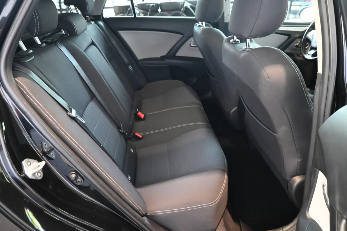 1.8 VVT-i SkyView Limited Clima Navigatie Cruise Panoramadak Lane Assist Camera 100% Dealer Onderhouden! Inruil Mogelijk!