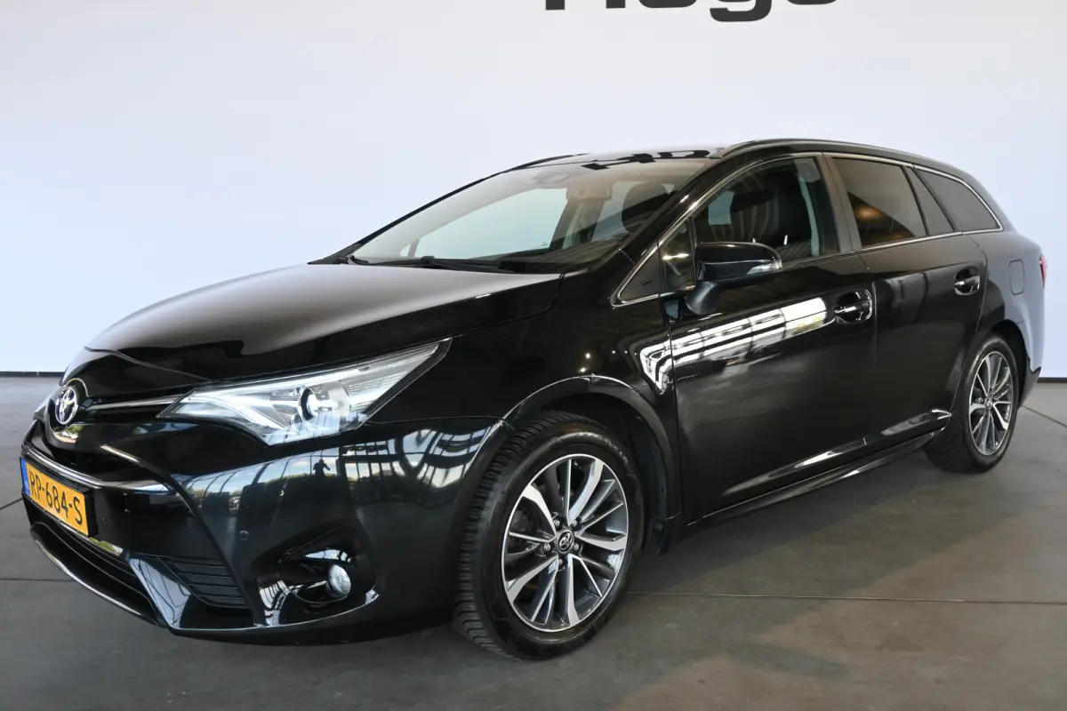 1.8 VVT-i SkyView Limited Clima Navigatie Cruise Panoramadak Lane Assist Camera 100% Dealer Onderhouden! Inruil Mogelijk!