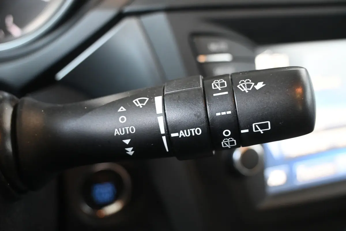 1.8 VVT-i SkyView Limited Clima Navigatie Cruise Panoramadak Lane Assist Camera 100% Dealer Onderhouden! Inruil Mogelijk!
