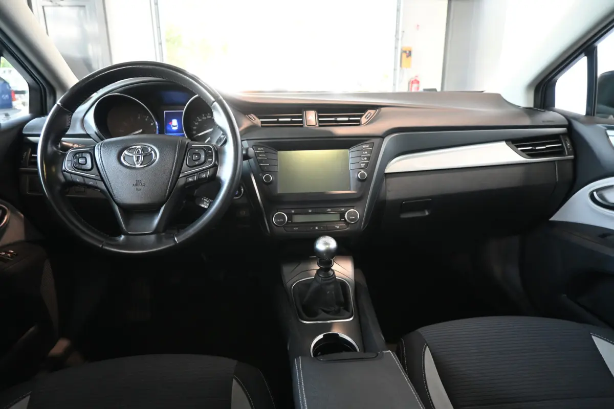 1.8 VVT-i SkyView Limited Clima Navigatie Cruise Panoramadak Lane Assist Camera 100% Dealer Onderhouden! Inruil Mogelijk!