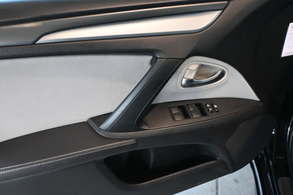 1.8 VVT-i SkyView Limited Clima Navigatie Cruise Panoramadak Lane Assist Camera 100% Dealer Onderhouden! Inruil Mogelijk!