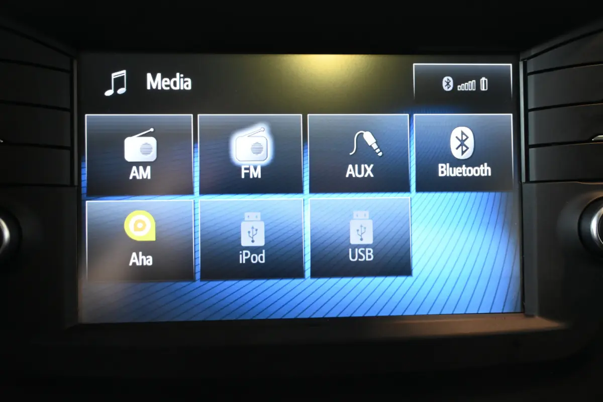 1.8 VVT-i SkyView Limited Clima Navigatie Cruise Panoramadak Lane Assist Camera 100% Dealer Onderhouden! Inruil Mogelijk!