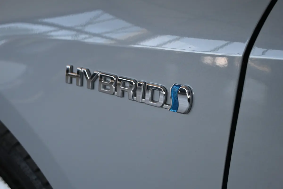 1.8 Hybrid First Edition Nap Clima Cruise Lane Assist Led Navigatie 1e Eigenaar! 100% Onderhouden! Inruil Mogelijk!