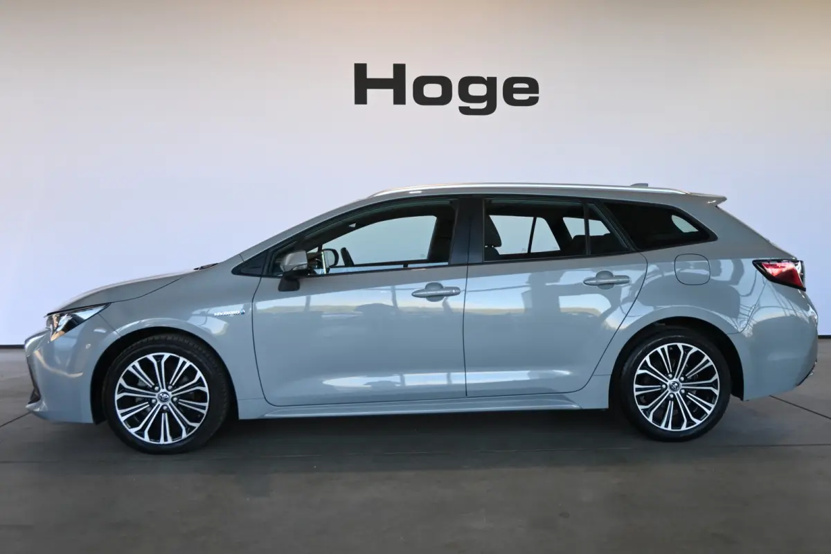 1.8 Hybrid First Edition Nap Clima Cruise Lane Assist Led Navigatie 1e Eigenaar! 100% Onderhouden! Inruil Mogelijk!