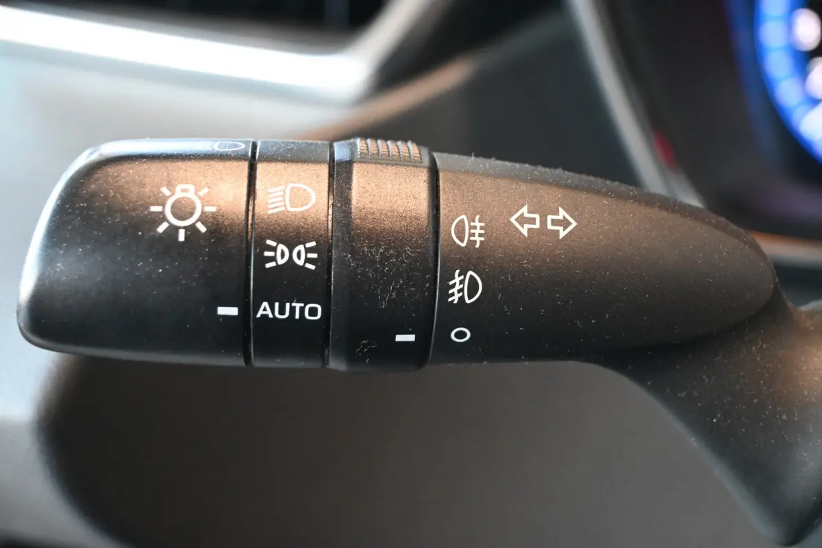 1.8 Hybrid First Edition Nap Clima Cruise Lane Assist Led Navigatie 1e Eigenaar! 100% Onderhouden! Inruil Mogelijk!