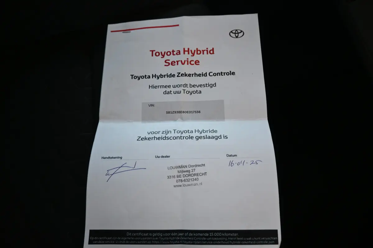 1.8 Hybrid First Edition Nap Clima Cruise Lane Assist Led Navigatie 1e Eigenaar! 100% Onderhouden! Inruil Mogelijk!