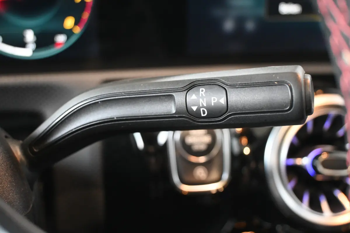 180 Automaat Business Solution AMG Clima Panoramadak Widescreen Sfeer LED Rijklaarprijs! Inruil Mogelijk!