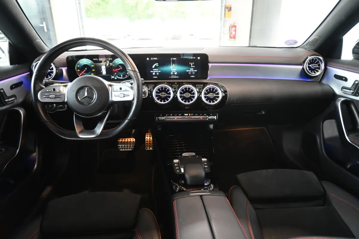 180 Automaat Business Solution AMG Clima Panoramadak Widescreen Sfeer LED Rijklaarprijs! Inruil Mogelijk!