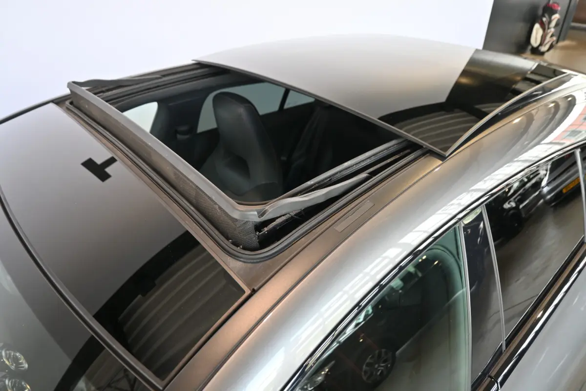 180 Automaat Business Solution AMG Clima Panoramadak Widescreen Sfeer LED Rijklaarprijs! Inruil Mogelijk!