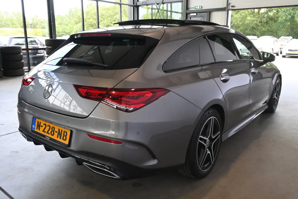 180 Automaat Business Solution AMG Clima Panoramadak Widescreen Sfeer LED Rijklaarprijs! Inruil Mogelijk!