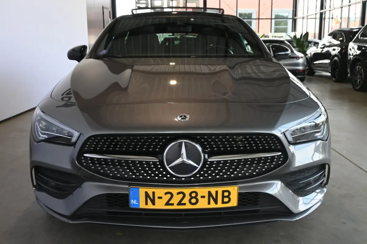 180 Automaat Business Solution AMG Clima Panoramadak Widescreen Sfeer LED Rijklaarprijs! Inruil Mogelijk!