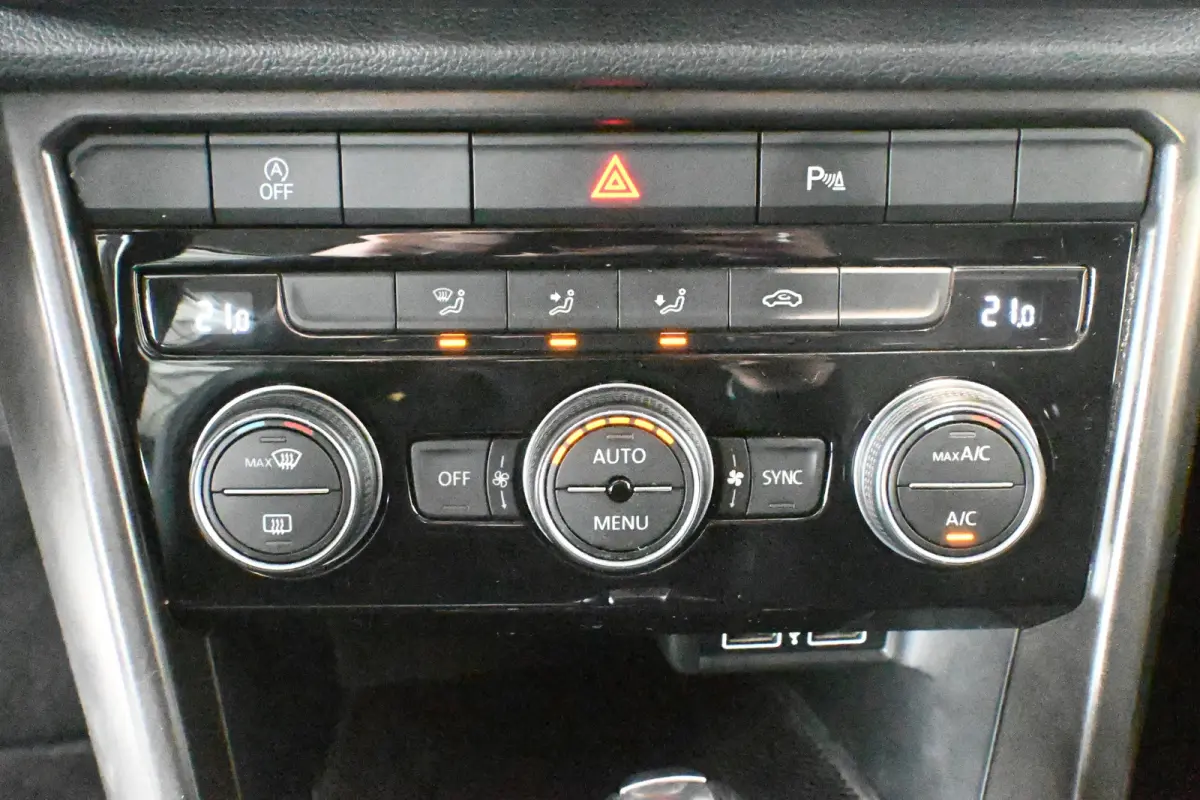 1.5 TSI Style Automaat Clima Carplay Cruise Control Trekhaak Rijklaarprijs! Inruil Mogelijk!